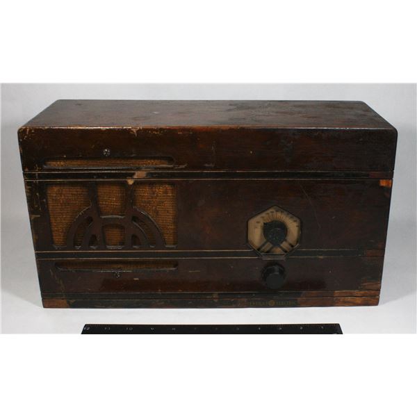 ANTIQUE GENERAL ELECTRIC RADIO
