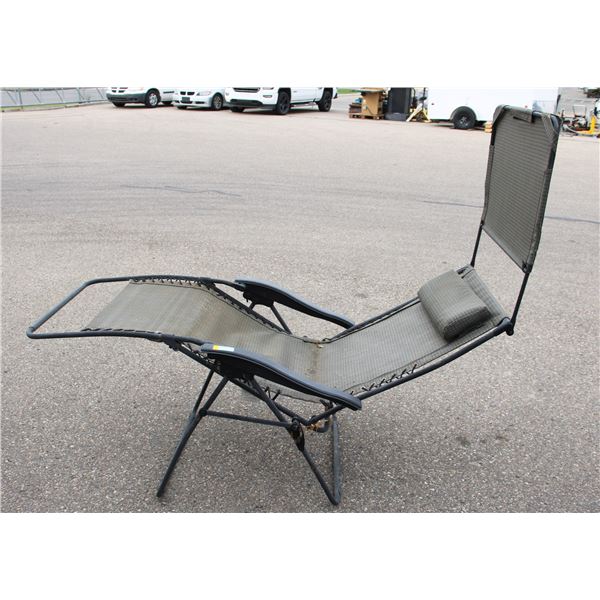 ZERO GRAVITY LAWN CHAIR