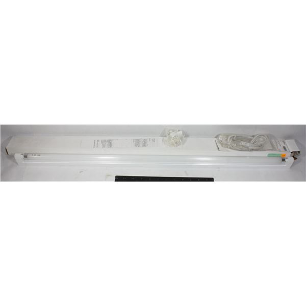 35" 21W TB CW FLUORESCENT LIGHT (UNDER COUNTER, OR OTHER USE)