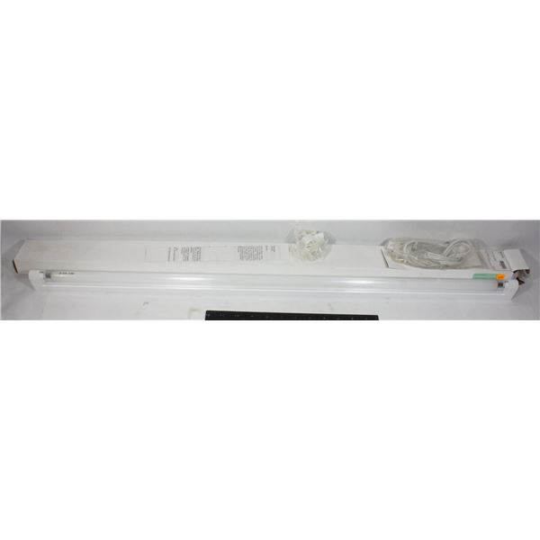 35" 21W TB CW FLUORESCENT LIGHT *MARKED NOT WORKING