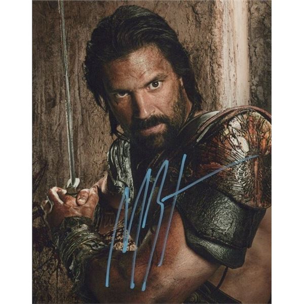 Arrow Manu Bennett Signed Photo