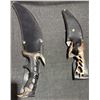 Image 4 : 4 Fantasy Decor Knives with Embossed Leather Sheaths