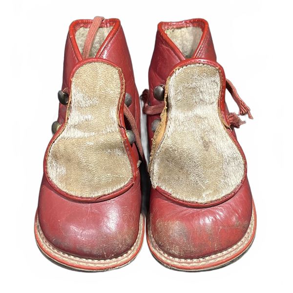 Red Leather Children's Shoes With Faux Fur Tongue And Rubber Soles