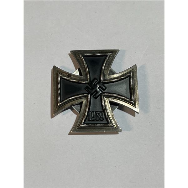 German Iron Cross 2nd Class Medal 1939, Black and Silver Tone