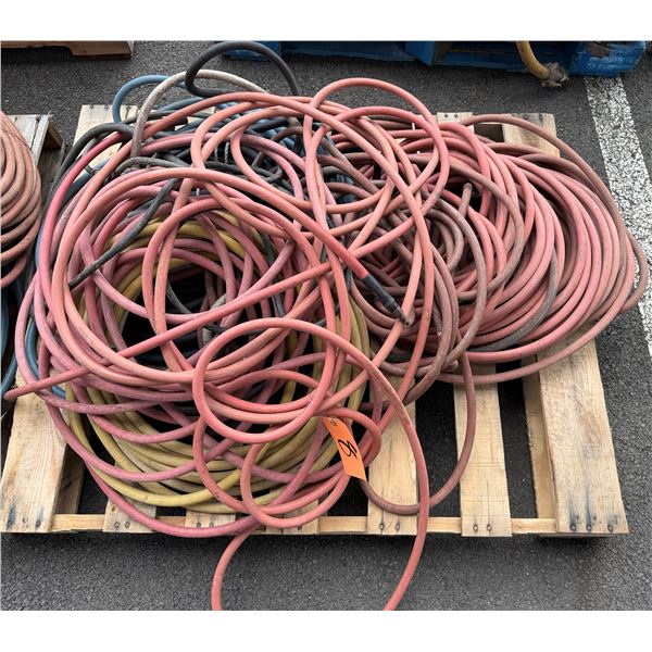 Contents of Pallet: Multiple Air Hoses, Misc Sizes