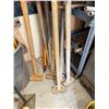 Image 5 : Multiple Micco Adjustable Load Locks Shoring Posts