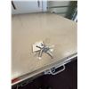 Image 7 : Qty 3 Filing Cabinets: 2 HON 4-Drawer & 1 @ 2-Drawer