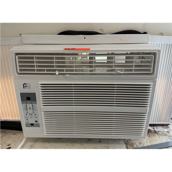 Perfect Aire 2PNC14000 Window Air Conditioner 14000 BTU (Starts & Runs, See Video)