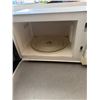 Image 3 : Panasonic Microwave Oven & Artificial Christmas Tree