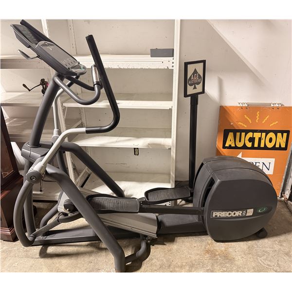 Precor EFX 556 Elliptical Cross Trainer