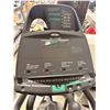 Image 2 : Precor EFX 556 Elliptical Cross Trainer