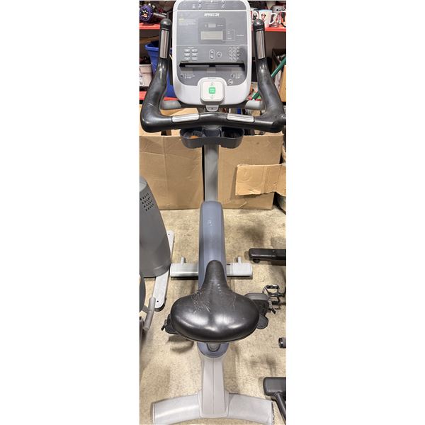 Precor C846i Commercial Upright Exercise Bike w/ SmartRate Console
