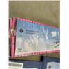 Image 3 : 8 PACKS ZENO EXTRA LARGE BEACH TOWEL CLIPS, 3 ZENO UMBRELLAS AND ZENO CLOTHES PINS