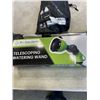Image 2 : TWO MULTI-PATTERN TELESCOPIC WATERING WANDS AND A MICROFIBER CAR WINDOW CLEANER