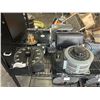 Image 1 : ASSORTED VINTAGE ELECTRONICS