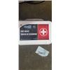Image 2 : TOTE WITH 5 FIRST AID KITS AND 2 NEW 3M GOGGLES