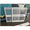 Image 4 : SAFETY GATE, NEW SET OF BLINDS
