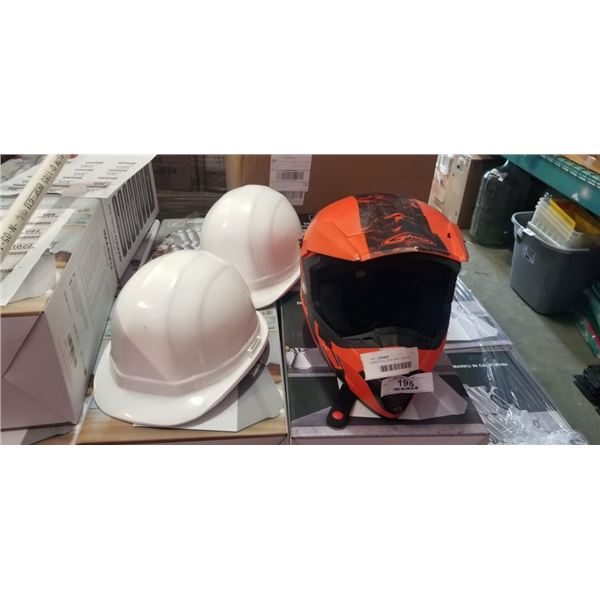 GMAX FULL FACE MASK HELMET SIZE YOUTH 6Y AND 2 WHITE HARD HATS