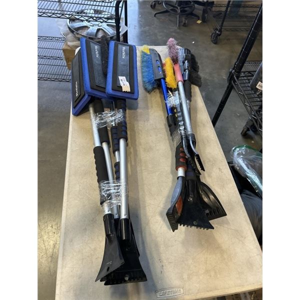 10 ICE SCRAPER/ SNOW BRUSH COMBO TOOLS