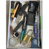 Image 2 : HARD HAT AND TRAY OF BLADES