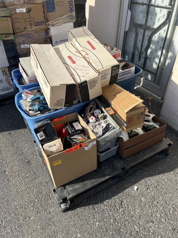 Electrical Test Components PALLET OF ASSORTED ELECTRICAL COMPONENTS AND WIRING, ETC