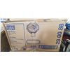 Image 2 : NEW CASE OF TORK HAND TOWEL ROLLS. NATURAL