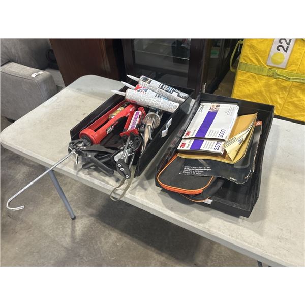 2 TRAYS OF AUTOMOTIVE SANDING PAPER AND CAULKING GUNS INCLUDING 3M 08571 DUAL GUN