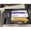 Image 3 : 2 TRAYS OF AUTOMOTIVE SANDING PAPER AND CAULKING GUNS INCLUDING 3M 08571 DUAL GUN