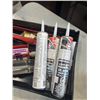 Image 5 : 2 TRAYS OF AUTOMOTIVE SANDING PAPER AND CAULKING GUNS INCLUDING 3M 08571 DUAL GUN