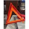 Image 5 : 2 NEW EMERGENCY WARNING TRIANGLE SETS