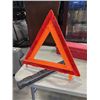 Image 3 : 2 NEW EMERGENCY WARNING TRIANGLE SETS