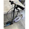 Image 3 : 2 ELECTRIC SCOTTERS. HAS BATTERIES, NO CHARGERS. WORKING
