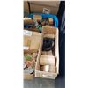 Image 2 : PALLET OF ASSORTED NEW EASTERN FOUNTAIN AND LAMP SUPPLIES