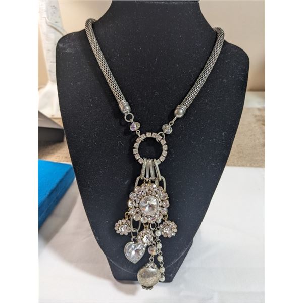 VINTAGE SILVER NECKLACE