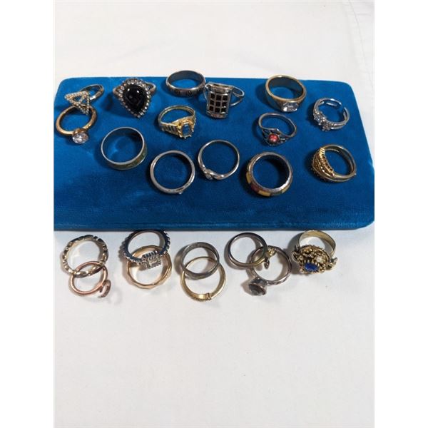 25 MISC RINGS AND RING BANDS