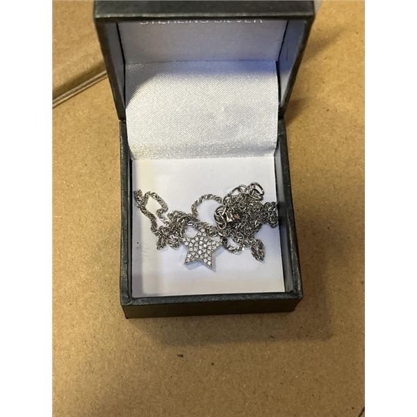 925 STERLING SILVER STAR PENDANTSET W/ 35 GENUINE DIAMONDS NECKLACE, APPROX 0.35 CT