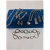 Image 3 : SILVER PLATED LINK CHAIN NECKLACE, 2 BRACELETS, 2 PAIRS OF EARRINGS AND ONE PENDANT