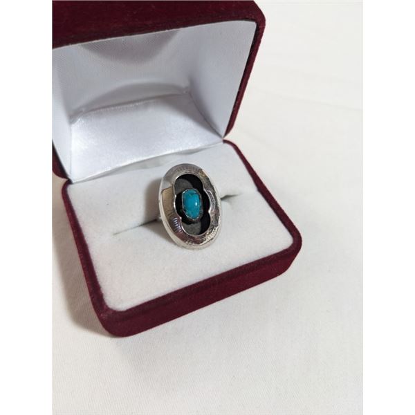 NATIVE AMERICAN STERLING SILVER W/ TURQUOISE  STONE RING