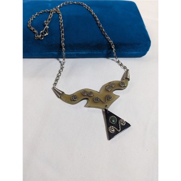 VINTAGE HAND CRAFTED SILVER NECKLACE