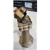 Image 3 : LIGHTHOUSE TABLE LIGHTER. HAS A BROKEN HINGE