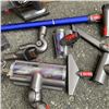 Image 4 : DYSON V10 CORDLESS STICK VACUUM WITH ACCESSORIES AND CHARGER WORKING