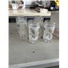 Image 6 : 3 SETS OF GLASS CUPS