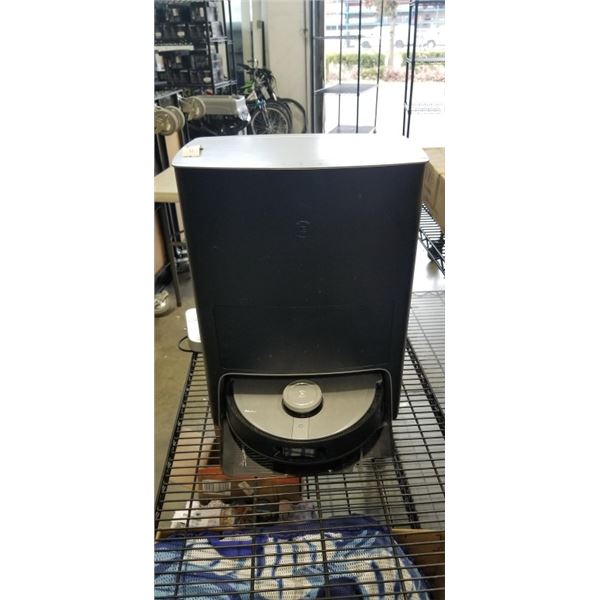 ECOVACS DEEBOT X1 ROBOT VACUUM AND MOP WORKING
