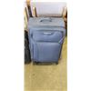 Image 2 : RENWICK AND SWISS GEAR SUITCASES