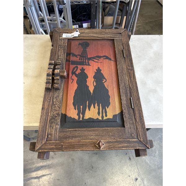 WESTERN-THEMED WALL BOX