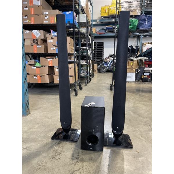 LG SPEAKER SYSTEM WITH 2 FLOOR SPEAKERS. MODEL SH95TA-W