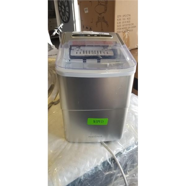 AS NEW INSIGNIA 26LB PORTABLE ICE MAKER - TESTED WORKING, RETAIL $199