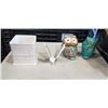 Image 3 : BOX OF DECORATIVE GLASSWARE + CERAMICS