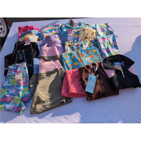 22 NEW PIECES OF NEW TODDLER CLOTHING SIZE 3/4 ORIGINAL RETAIL $300