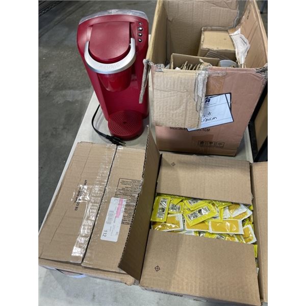 KEURIG SINGLE SERVE COFFEE MAKER WORKING WITH BOX OF MUGS SAUCERS AND TWO BOXES OF MUSTARD PACKETS